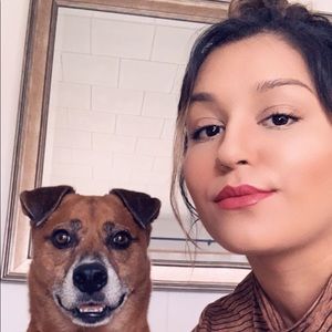 Meet your Posher, Alejandra